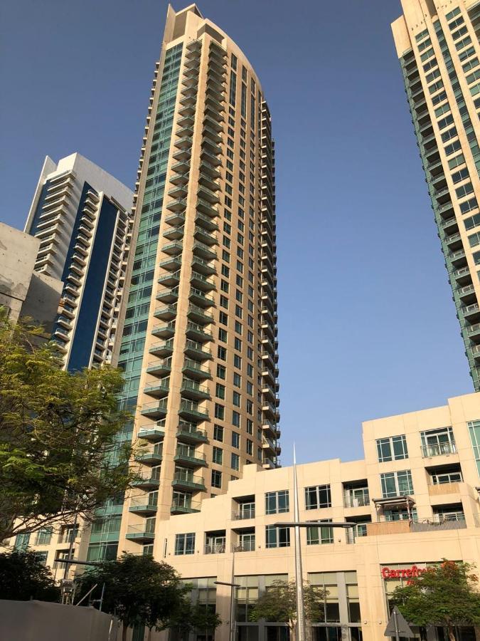 迪拜Westminster Burj Al Nujoom公寓 外观 照片